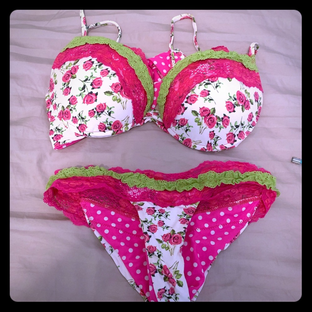 Beach bunny swimsuit